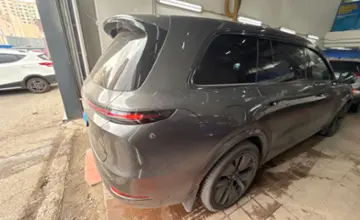 LiXiang L9 2023 года за 25 400 000 тг. в Астана