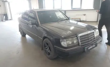 Mercedes-Benz E-Класс 1993 года за 1 200 000 тг. в Астана фото 2