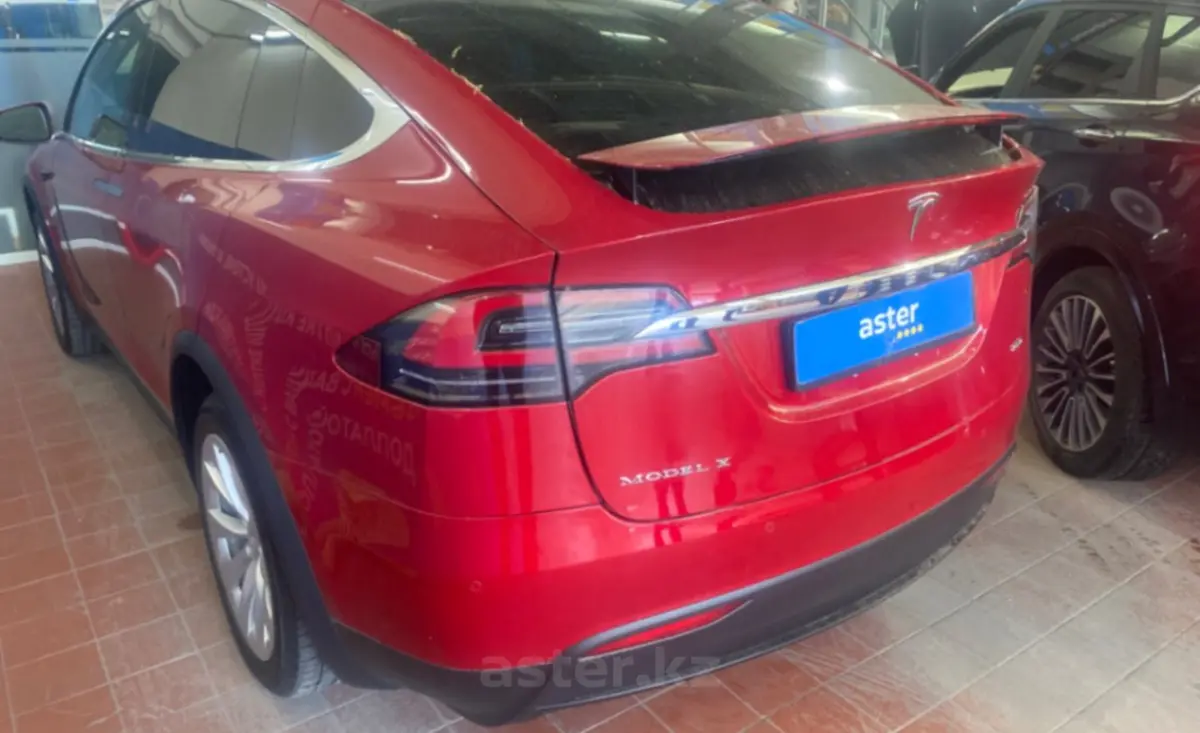 Tesla Model X 2018