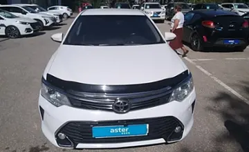 Toyota Camry 2015 года за 11 000 000 тг. в Актобе фото 2