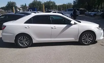 Toyota Camry 2015 года за 11 000 000 тг. в Актобе фото 4