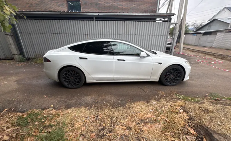 Tesla Model S 2017 года за 17 000 000 тг. в Алматы фото 3