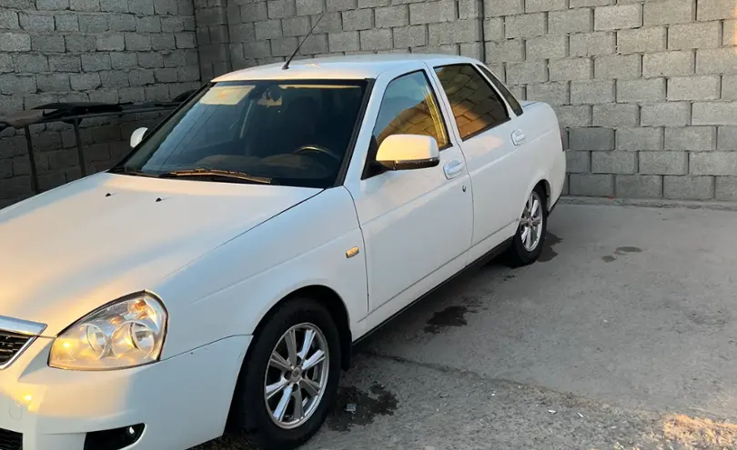 LADA (ВАЗ) Priora 2014 года за 3 000 000 тг. в Шымкент