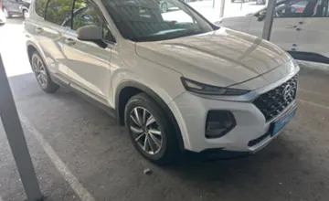 Hyundai Santa Fe 2019 года за 13 000 000 тг. в Алматы фото 3