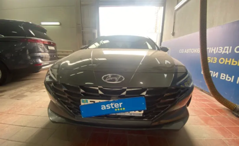 Hyundai Elantra 2021 года за 10 000 000 тг. в Астана фото 2
