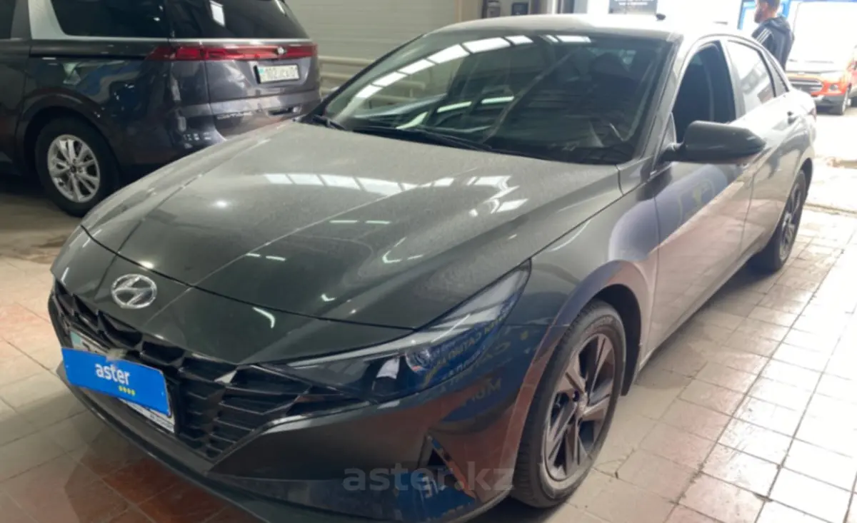 Hyundai Elantra 2021 года за 10 000 000 тг. в Астана
