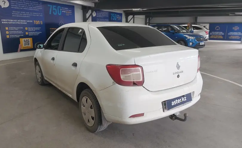 Renault Logan 2015 года за 3 000 000 тг. в Астана фото 4
