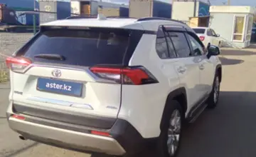 Toyota RAV4 2022 года за 18 000 000 тг. в Петропавловск