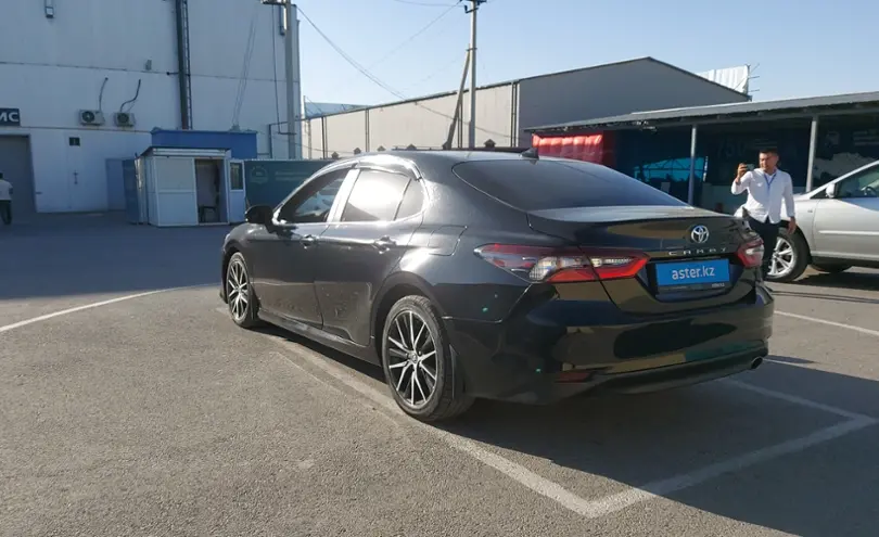 Toyota Camry 2021 года за 13 000 000 тг. в Шымкент фото 4