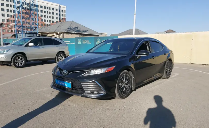 Toyota Camry 2021 года за 13 000 000 тг. в Шымкент