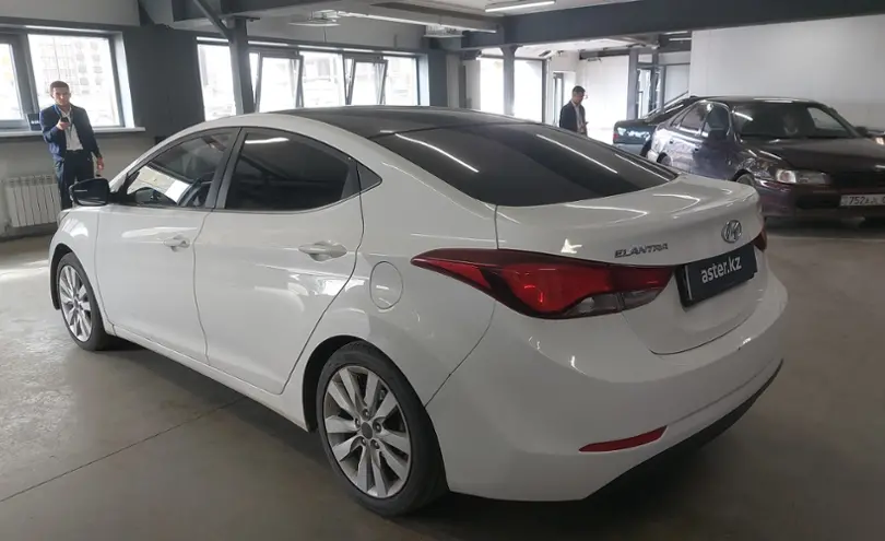Hyundai Elantra 2015 года за 6 500 000 тг. в Астана фото 4