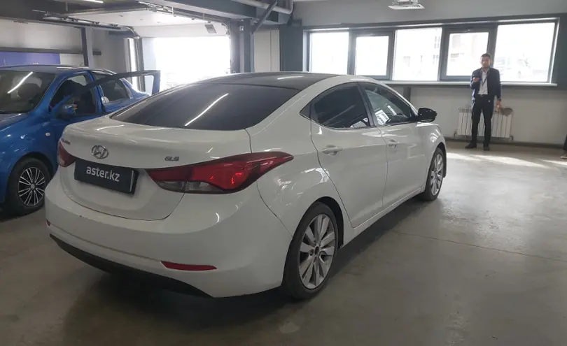 Hyundai Elantra 2015 года за 6 500 000 тг. в Астана фото 3