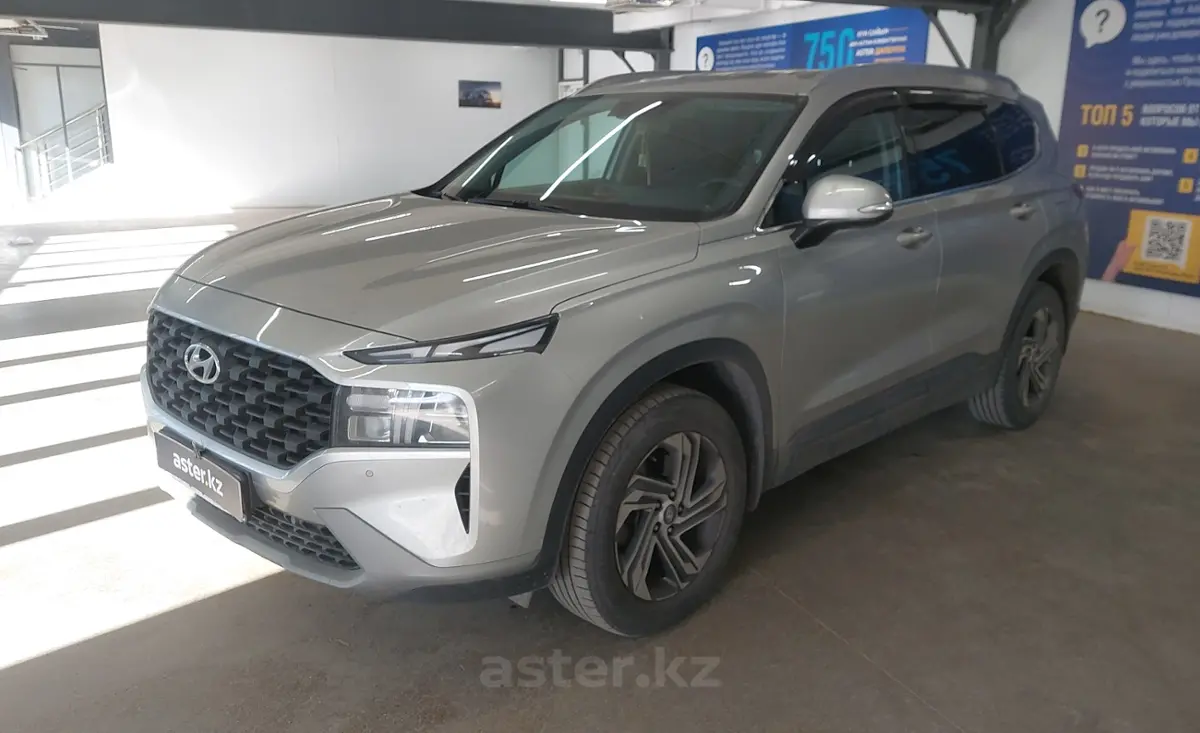Hyundai Santa Fe 2021 года за 16 500 000 тг. в Астана