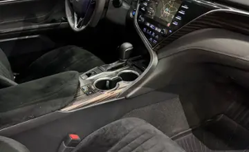 Toyota Camry 2018 года за 14 000 000 тг. в Шымкент