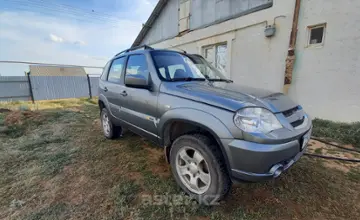 Chevrolet Niva 2012 года за 2 500 000 тг. в Уральск фото 2