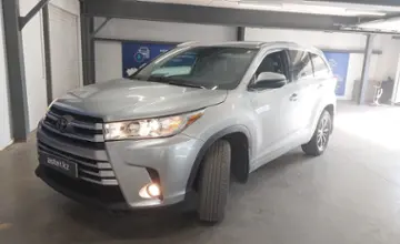 Toyota Highlander 2017 года за 16 500 000 тг. в Астана фото 1