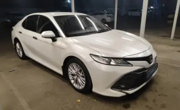 Toyota Camry 2018 года за 15 500 000 тг. в Алматы фото 3