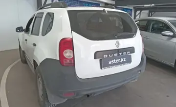 Renault Duster 2015 года за 4 200 000 тг. в Астана фото 4