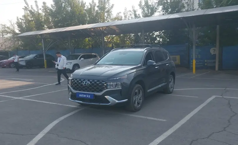 Hyundai Santa Fe 2021 года за 16 000 000 тг. в Алматы