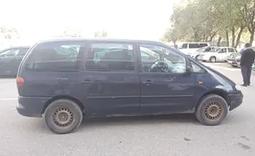 Volkswagen Sharan 1997 года за 1 000 000 тг. в Актобе фото 4