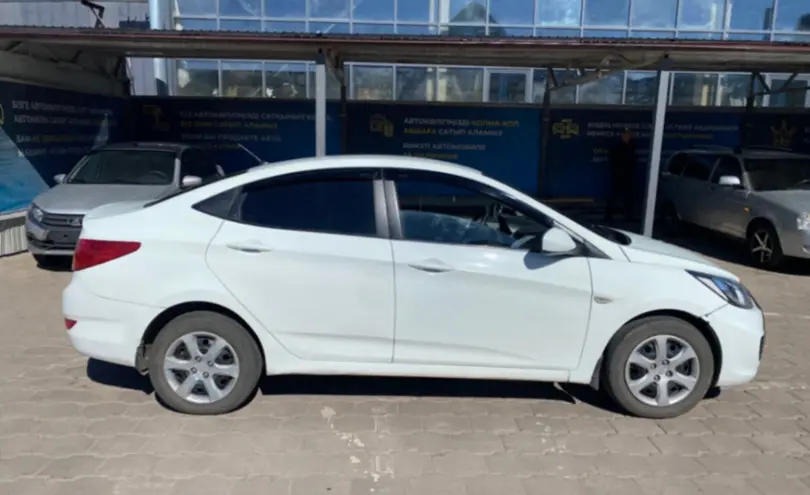 Hyundai Solaris 2011 года за 4 500 000 тг. в Караганда фото 4