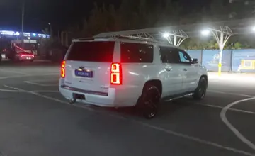 Chevrolet Suburban 2020 года за 20 000 000 тг. в Алматы фото 3