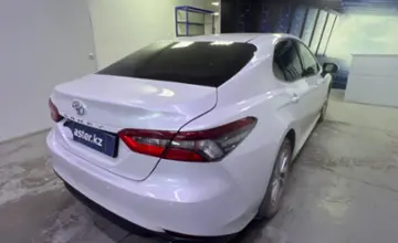 Toyota Camry 2023 года за 16 800 000 тг. в Павлодар