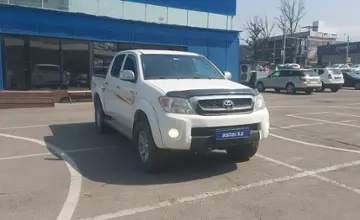 Toyota Hilux 2007 года за 5 000 000 тг. в Алматы фото 2