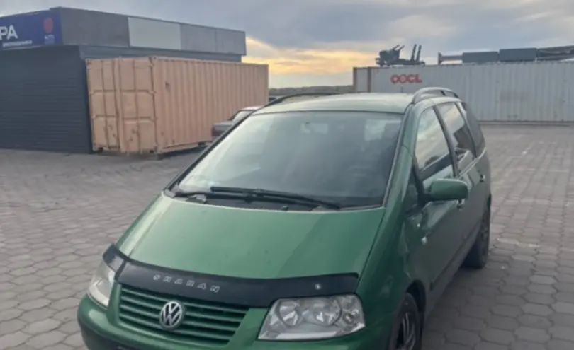 Volkswagen Sharan 2001 года за 3 500 000 тг. в Караганда