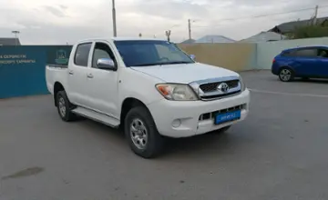 Toyota Hilux 2006 года за 5 500 000 тг. в Шымкент фото 2