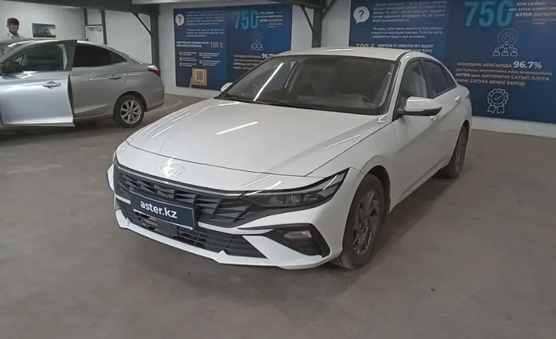 Hyundai Elantra 2024 года за 9 000 000 тг. в Астана