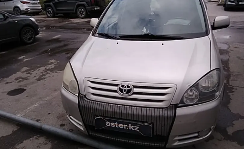 Toyota Avensis Verso 2004 года за 6 200 000 тг. в Костанай фото 2
