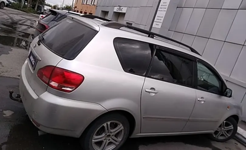 Toyota Avensis Verso 2004 года за 6 200 000 тг. в Костанай фото 4