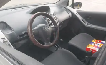 Toyota Yaris 2010 года за 3 850 000 тг. в Алматы фото 5