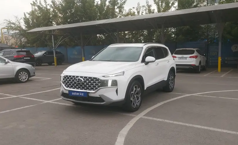 Hyundai Santa Fe 2021 года за 16 700 000 тг. в Алматы