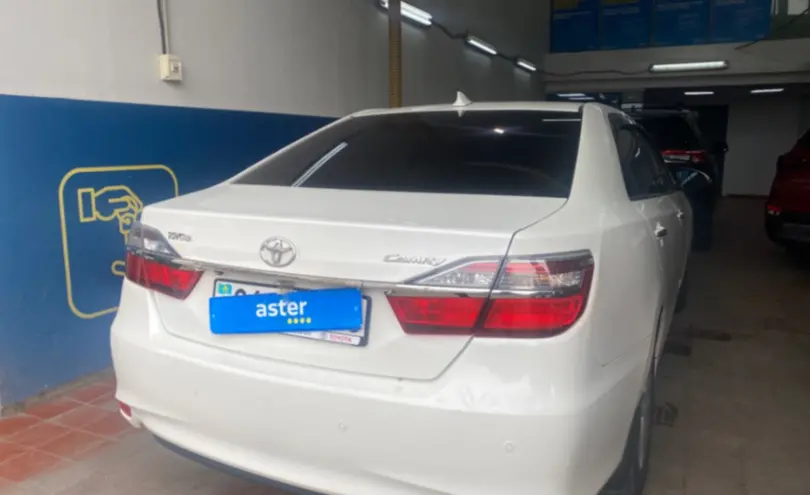 Toyota Camry 2015 года за 12 000 000 тг. в Астана фото 5