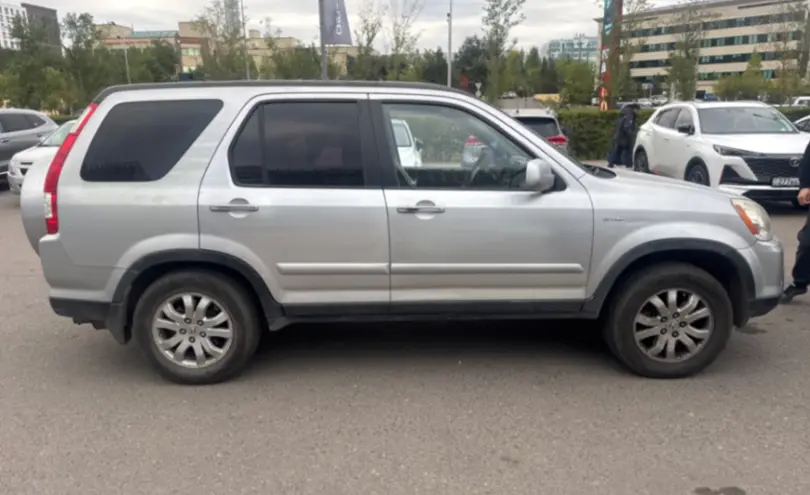 Honda CR-V 2005 года за 5 500 000 тг. в Астана фото 4
