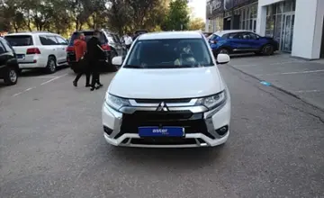 Mitsubishi Outlander 2022 года за 11 235 000 тг. в Актобе фото 2