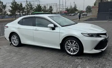 Toyota Camry 2020 года за 12 700 000 тг. в Алматы фото 3