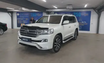 Toyota Land Cruiser 2015 года за 28 000 000 тг. в Астана фото 1