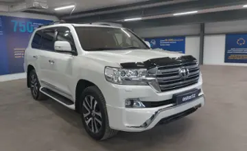Toyota Land Cruiser 2015 года за 28 000 000 тг. в Астана фото 2