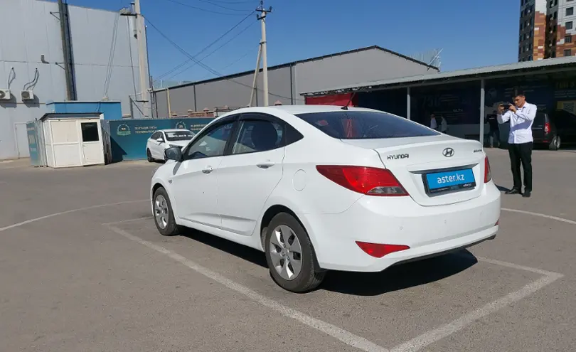 Hyundai Solaris 2015 года за 5 000 000 тг. в Шымкент фото 4