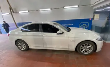BMW 5 серии 2014 года за 11 000 000 тг. в Астана фото 4