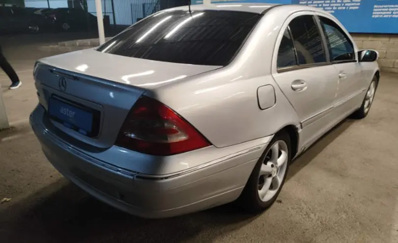 Mercedes-Benz C-Класс 2000 года за 1 800 000 тг. в Алматы фото 5