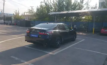 Toyota Camry 2020 года за 12 200 000 тг. в Алматы фото 3