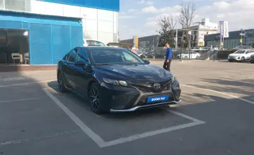 Toyota Camry 2020 года за 12 200 000 тг. в Алматы фото 2