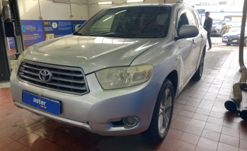 Toyota Highlander 2007 года за 9 000 000 тг. в Астана