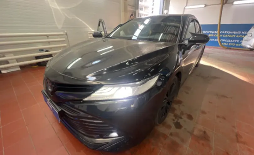 Toyota Camry 2018 года за 12 000 000 тг. в Астана