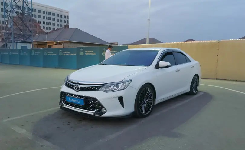 Toyota Camry 2015 года за 12 500 000 тг. в Шымкент