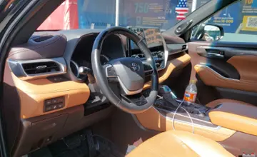 Toyota Highlander 2022 года за 18 000 000 тг. в Шымкент фото 5